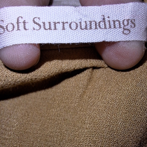 A Soft Surroundings velvet and sheer long sleeve tunic top in a size lar… - Picture 3 of 6